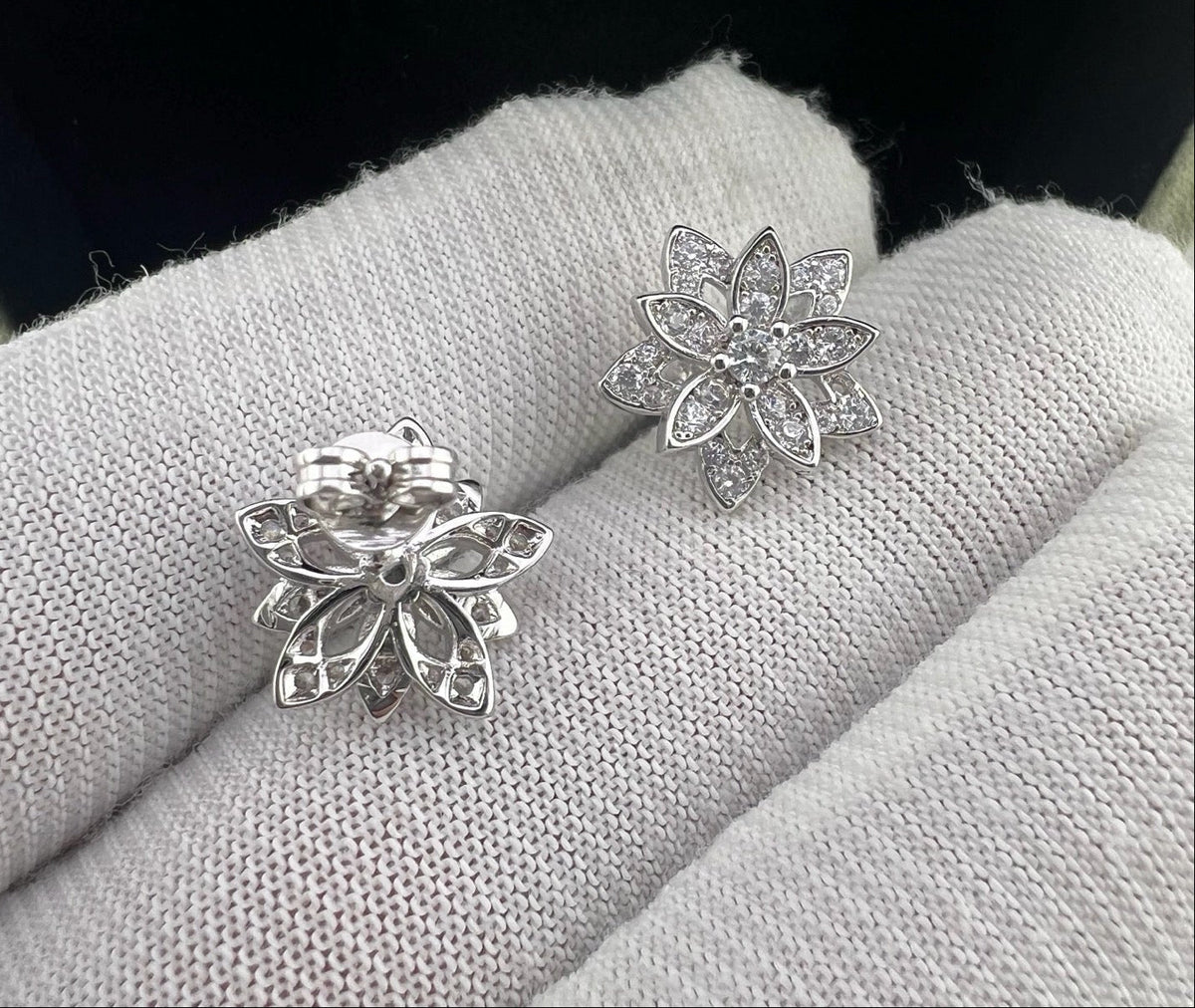 [Aura Jewels] Full Diamond Hollow Lotus Necklace Set