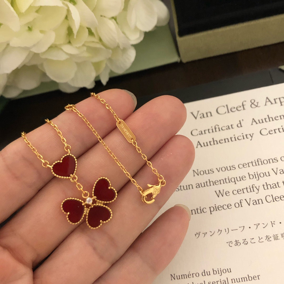 [Aura Jewels] Gold-tone Red Heart Pendant