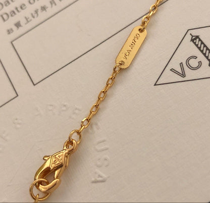 [Aura Jewels] Gold-tone Red Heart Pendant