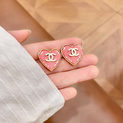 [Aura Jewels] Heart-shaped Necklace & Earring Set