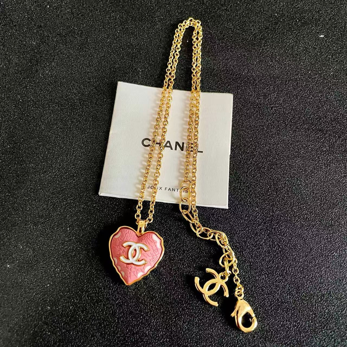 [Aura Jewels] Heart-shaped Necklace & Earring Set