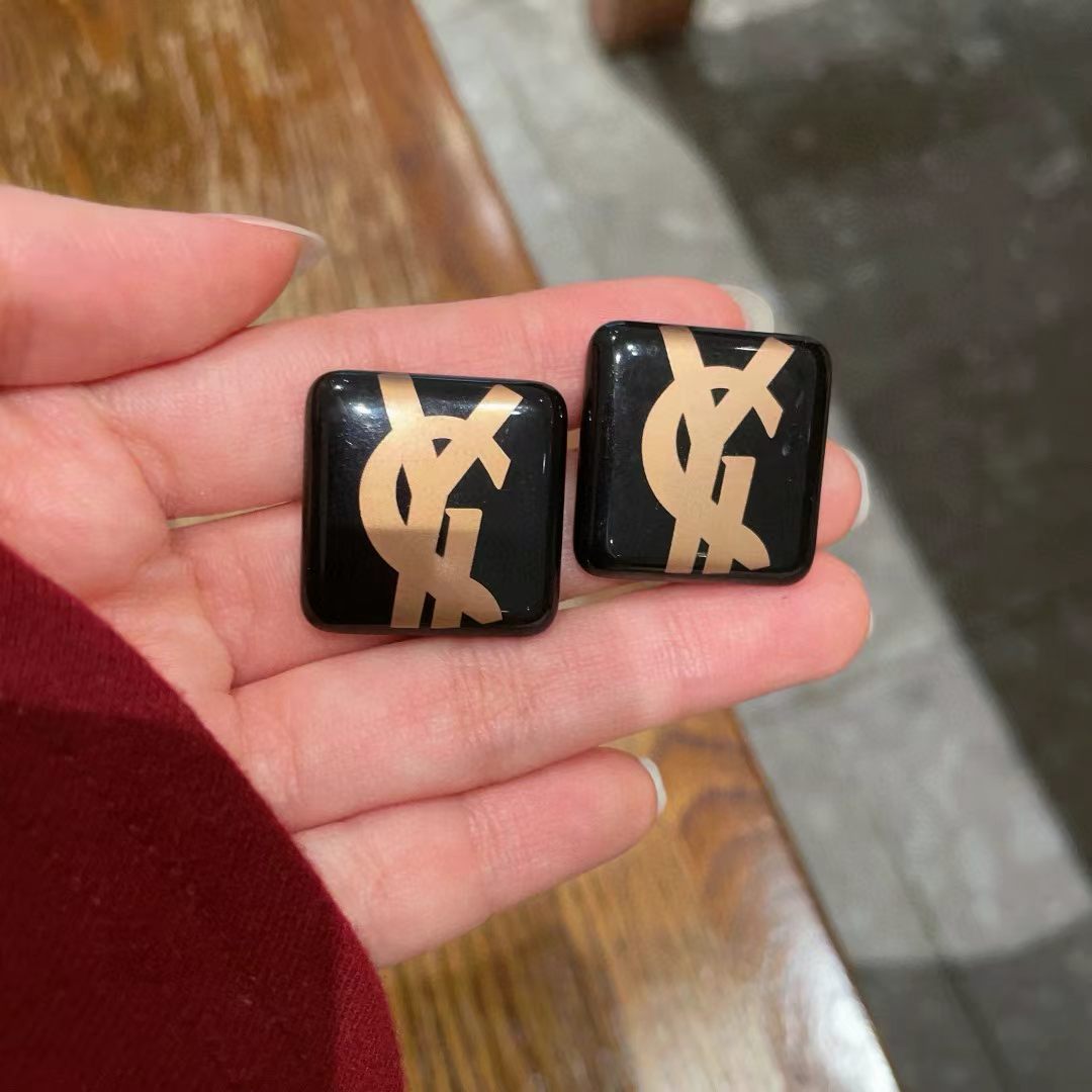 [Aura Jewels]Classic Letter Earrings