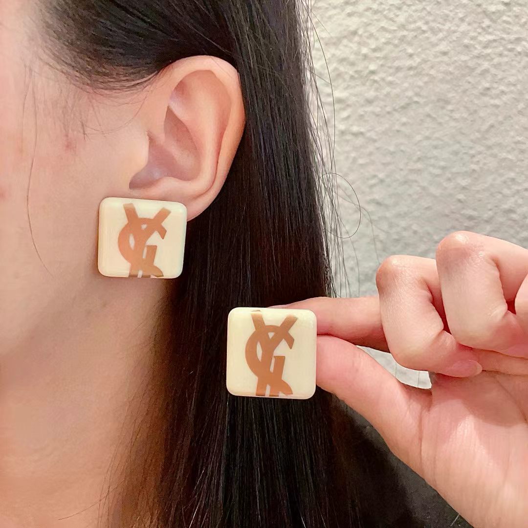 [Aura Jewels]Classic Letter Earrings