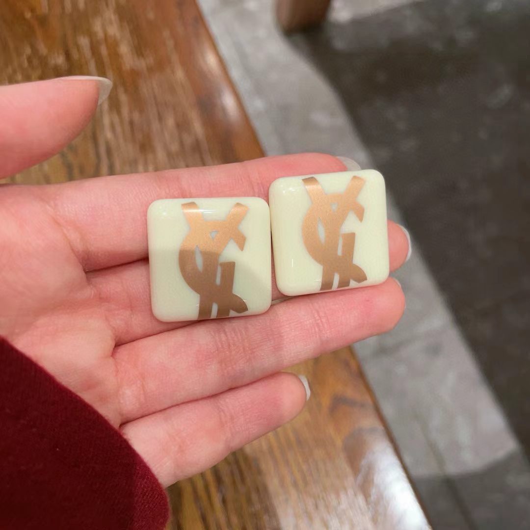 [Aura Jewels]Classic Letter Earrings