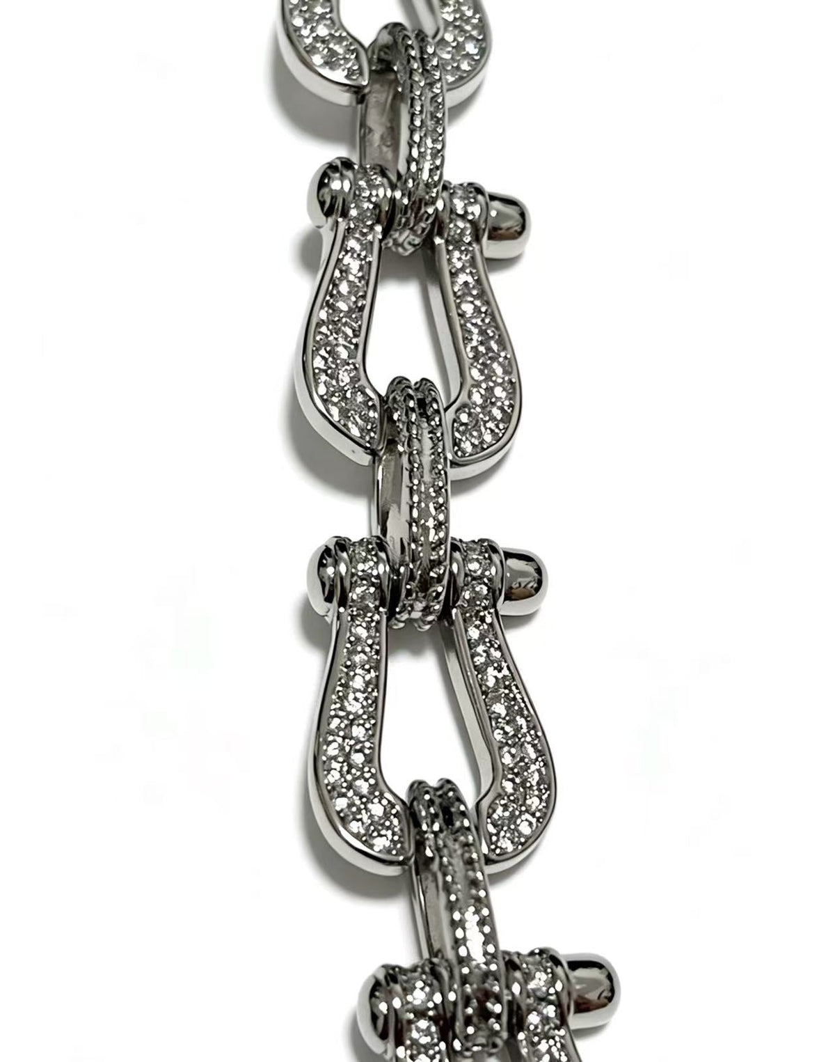 ¡®Aura JewelsDiamond-studded Horseshoe Bracelet