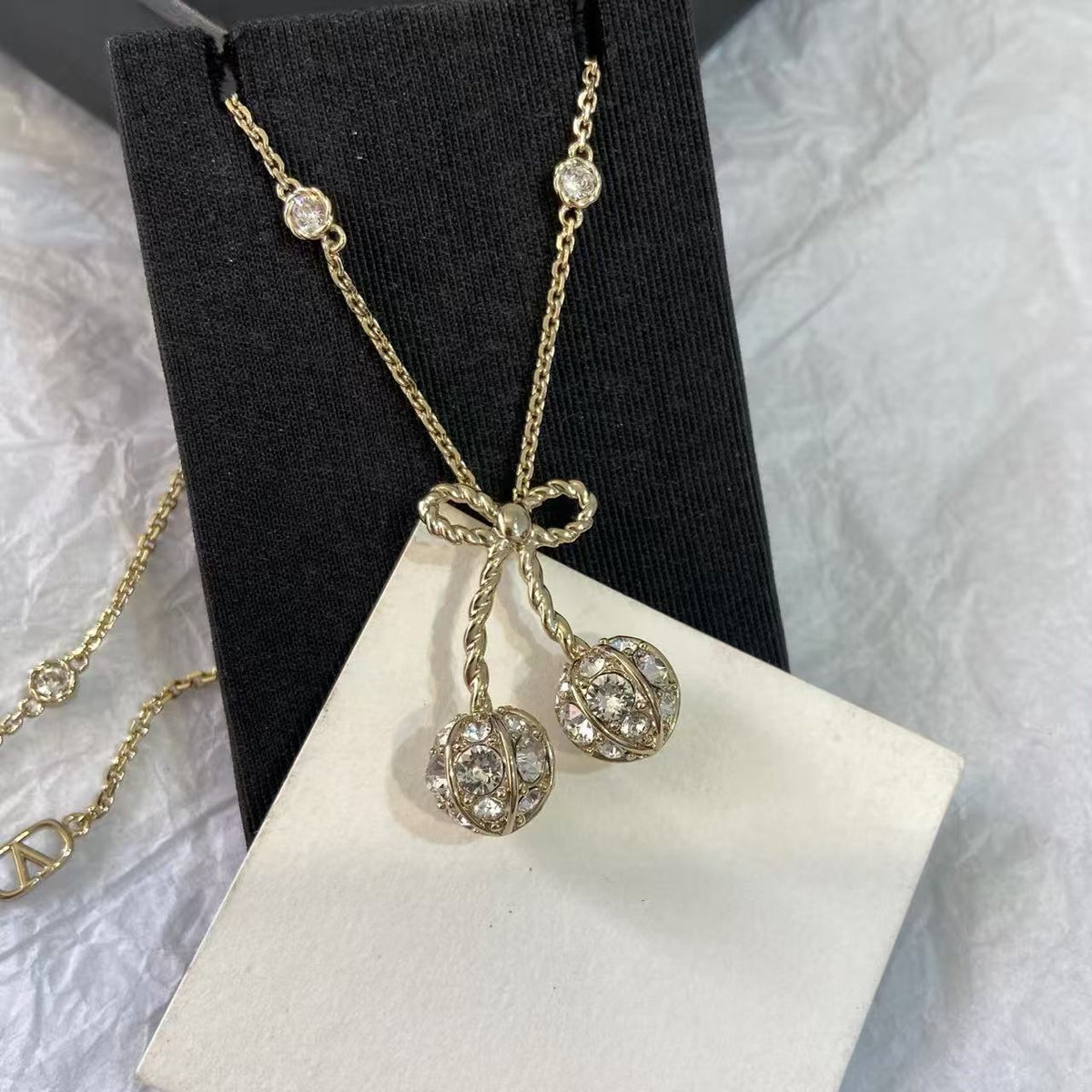 [Aura Jewels] Cherry Crystal Pavé Necklace & Stud Earrings& SeracelettB