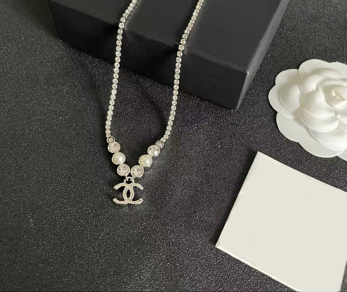 [Aura Jewels]Double C Necklace with Pearls & Cubic Zirconia