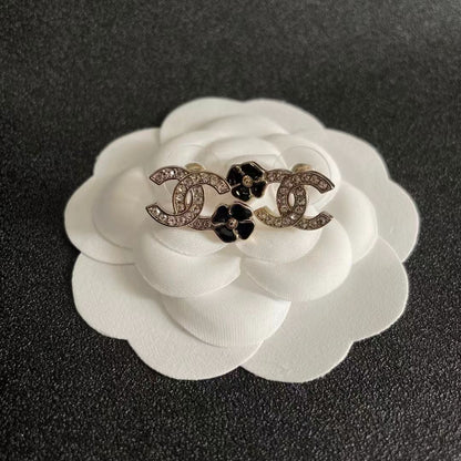 [Aura Jewels]Mini Camellia Stud Earrings