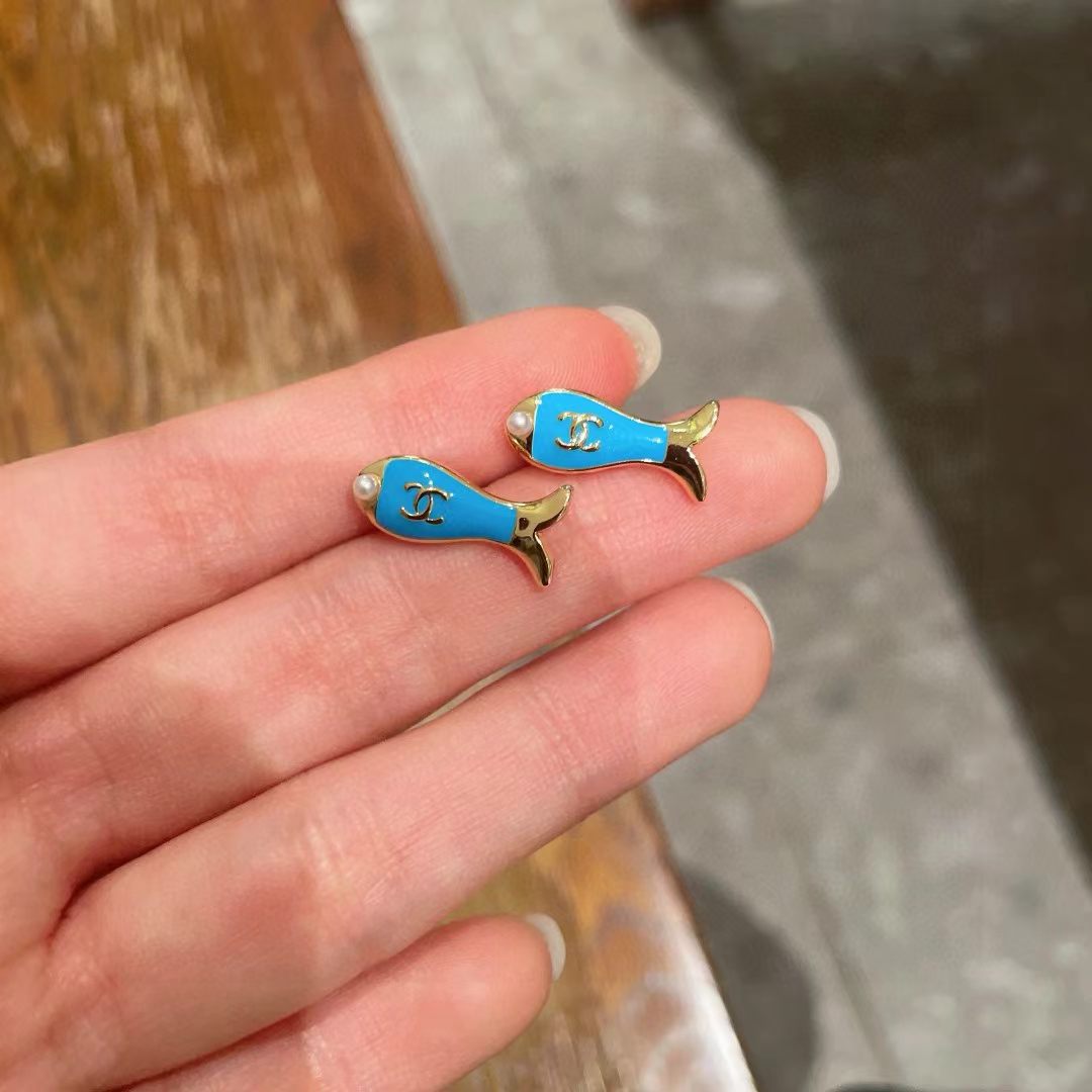 [Aura Jewels]Fish Stud Earrings
