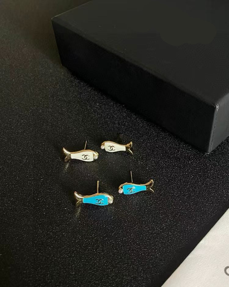 [Aura Jewels]Fish Stud Earrings