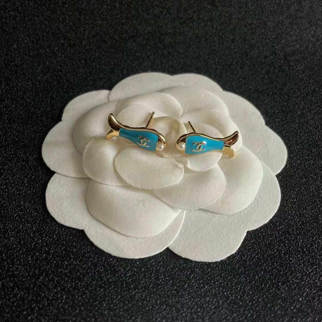 [Aura Jewels]Fish Stud Earrings