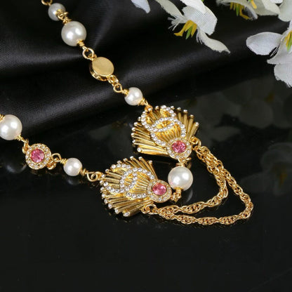 [Aura Jewels]Vintage Fan Motif Double CC Crystal & Pearl Necklace