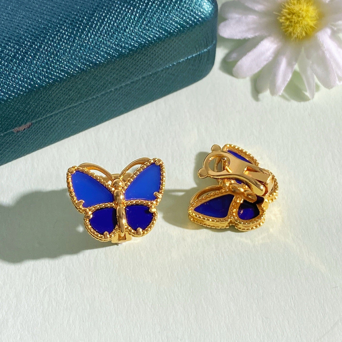¡®AuraJewelry¡¯ Sweet Alhambra Butterfly Earstuds, Blue Chalcedony