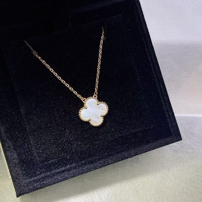 [Aura Jewels]CLOVER MINI 15MM WHITE MOTHER-OF-PEARL NECKLACE