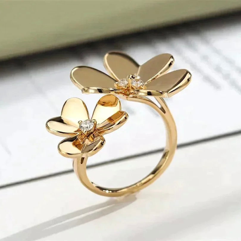 ¡®Aura Jewels¡¯CLOVER COMOS GOLD DIAMOND RING