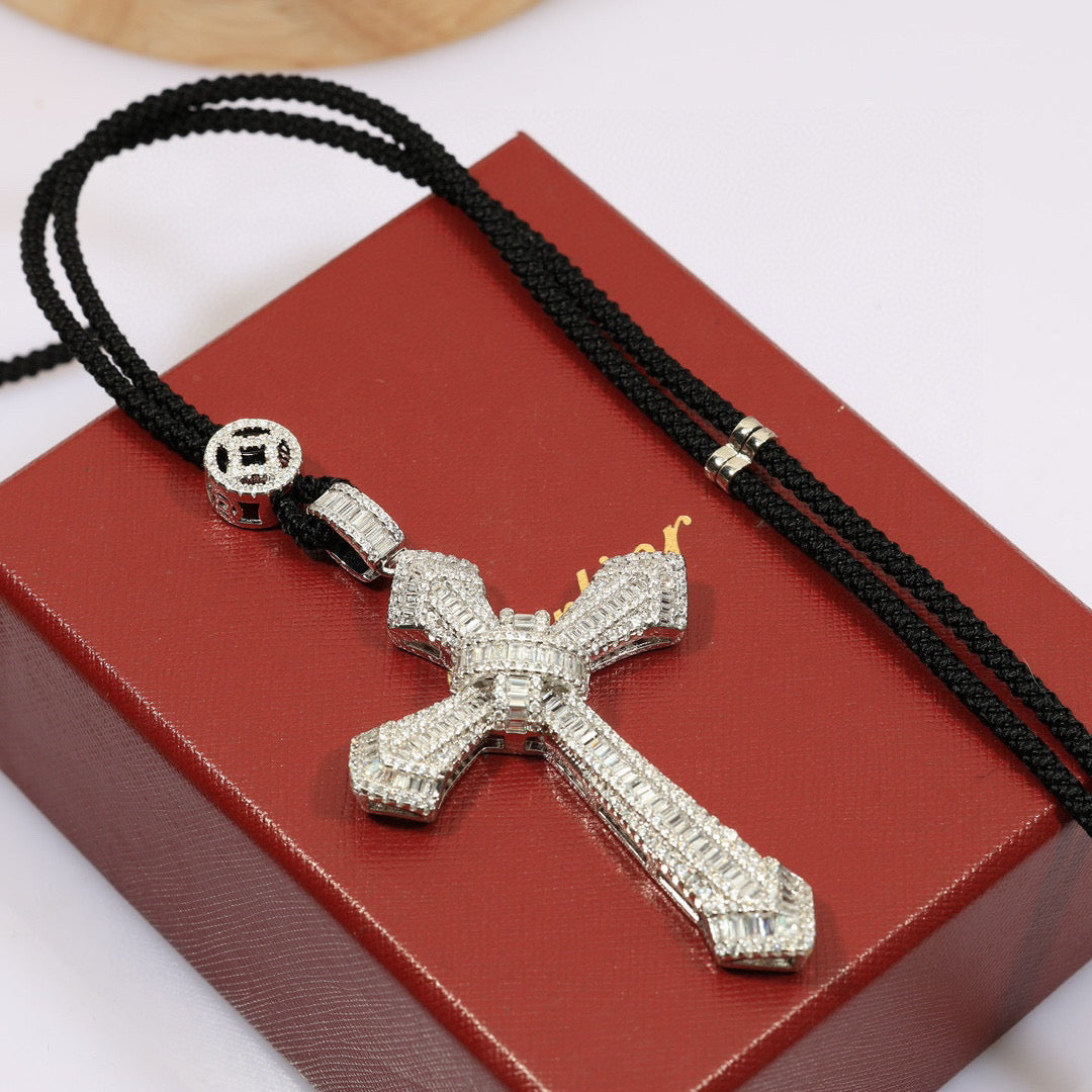 ¡®Aura Jewels¡¯Pave Cross Pendant Necklace