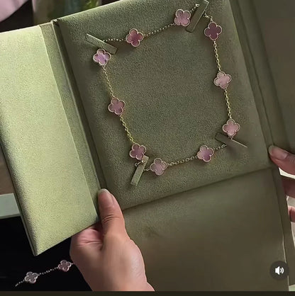 [Aura Jewels] Pink Necklace with Ten Clover Designs