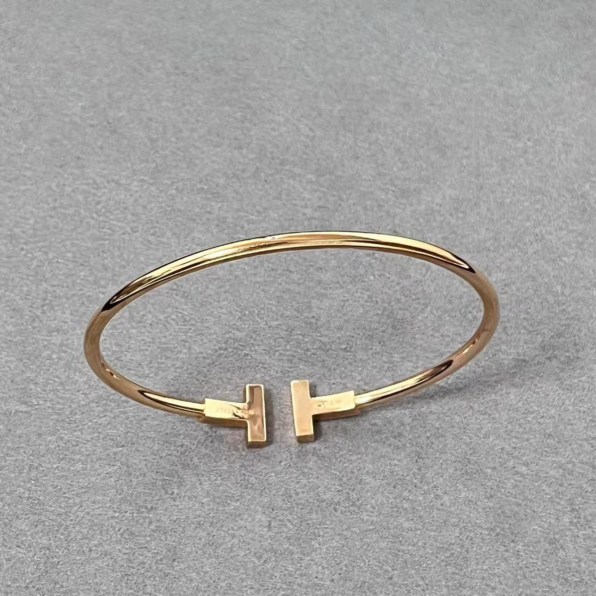 [Aura Jewels] T House Double T Open Bangle