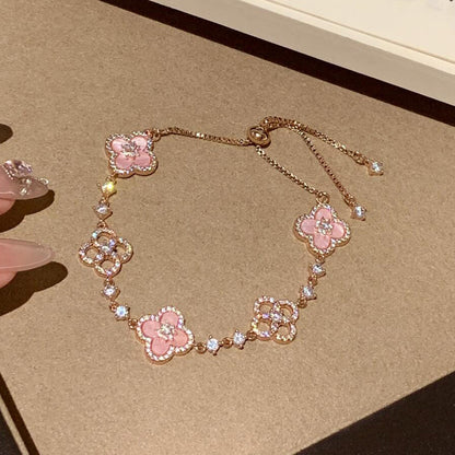 ¡®Aura Jewels¡¯CLOVER 5 MOTIF PINK BLUE RED WHITE BRACELET