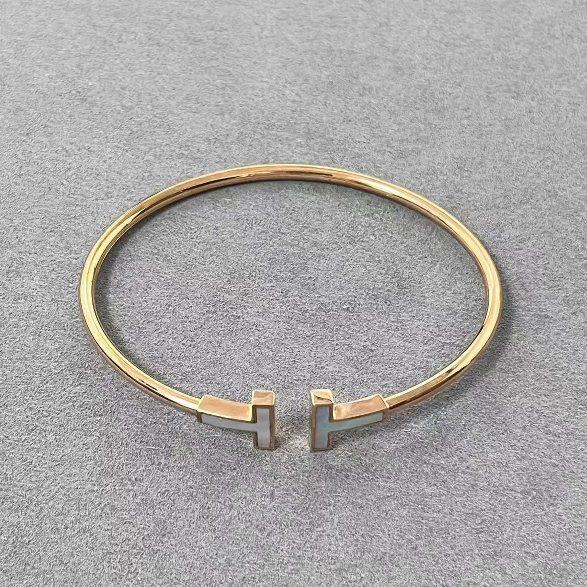 [Aura Jewels] T House Double T Open Bangle