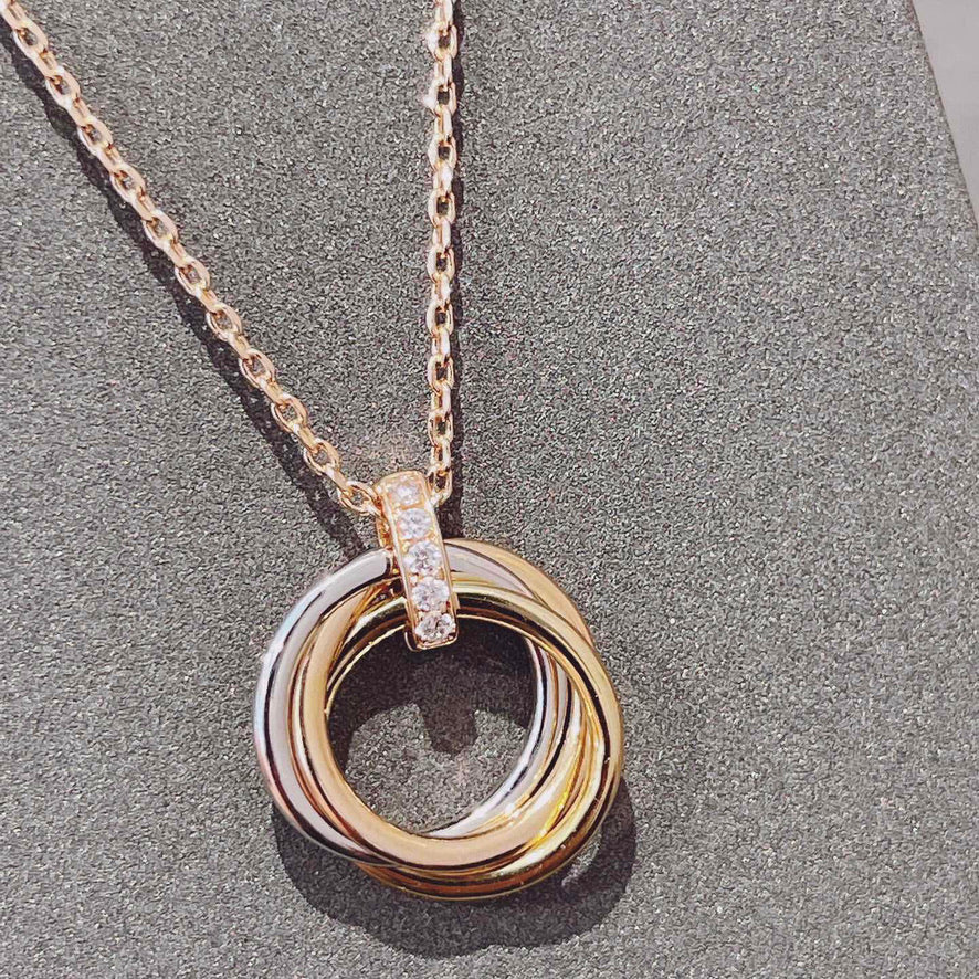 ¡®Aura Jewels¡¯TRINITY NECKLACE GOLD  DIAMONDS