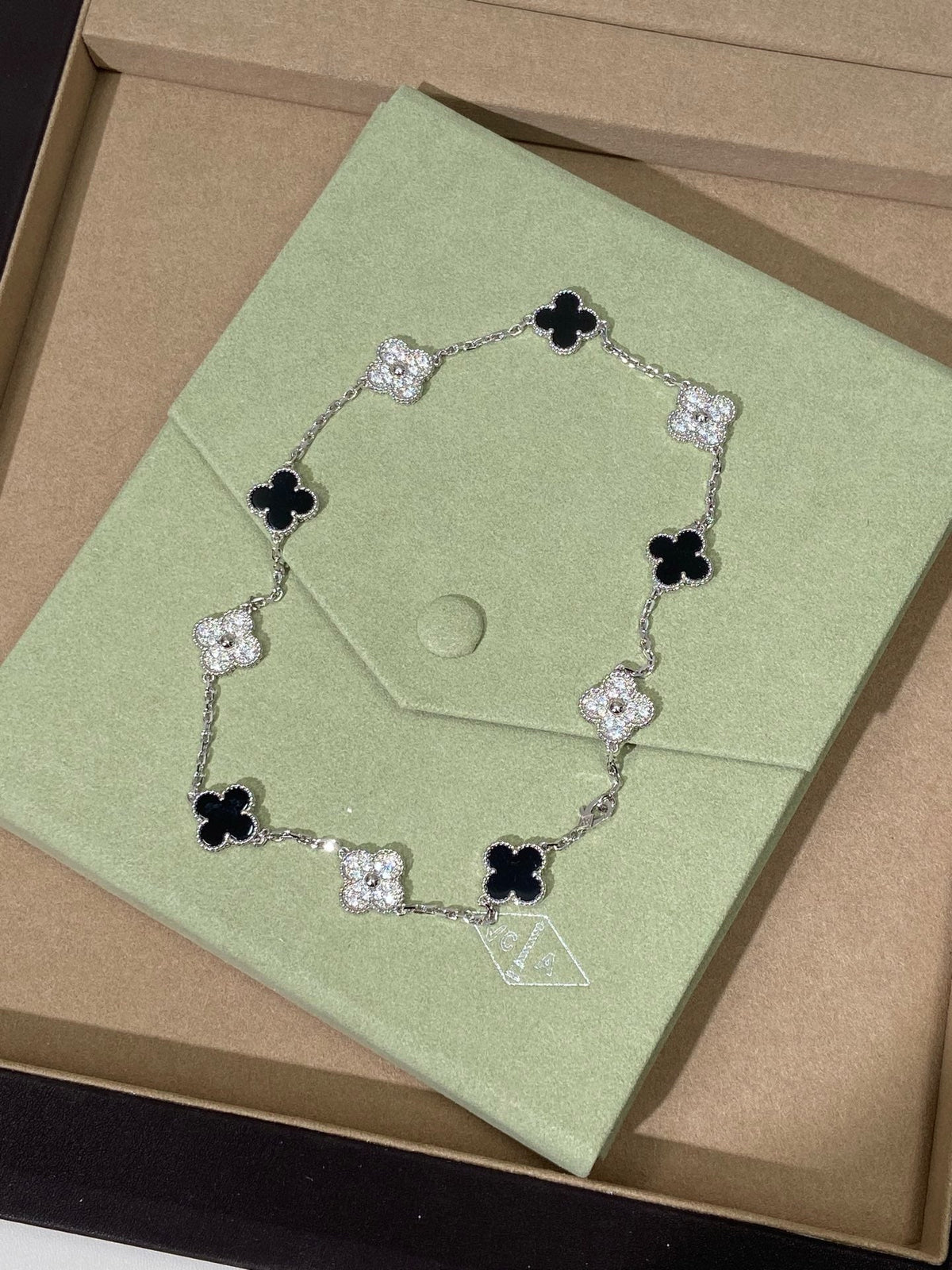 [Aura Jewels] Four-Leaf Clover Ten Elements Panda Diamond Silver Necklace