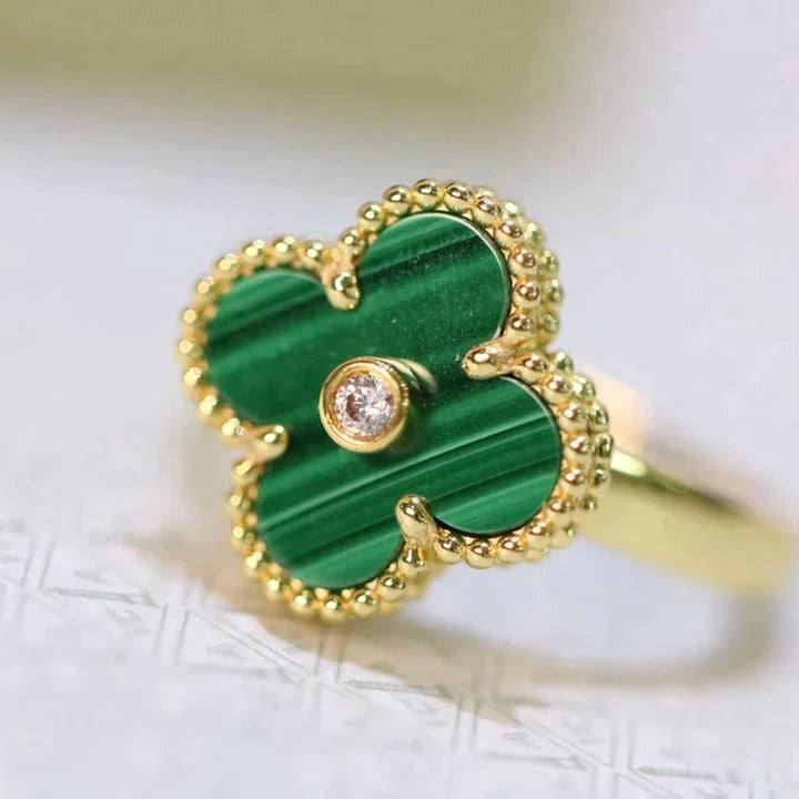¡®Aura Jewels¡¯CLOVER MALACHITE RING GOLD DIAMOND