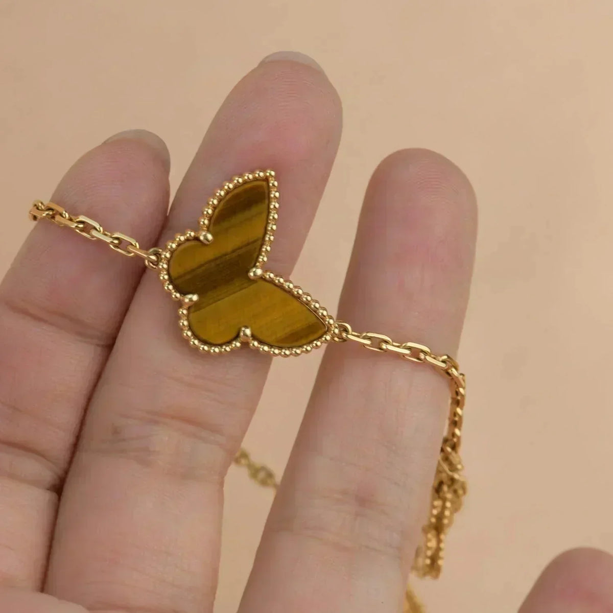 ¡®Aura Jewels¡¯LUCKY SPRING 5 MOTIF GOLD BRACELET