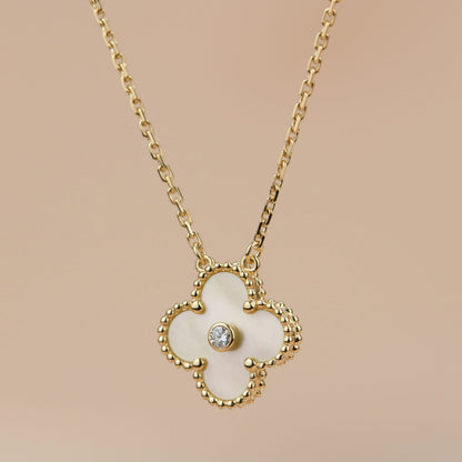 ¡®Aura Jewels¡¯CLOVER 15MM DIAMOND GOLD MOTHER OF PEARL NECKLACE