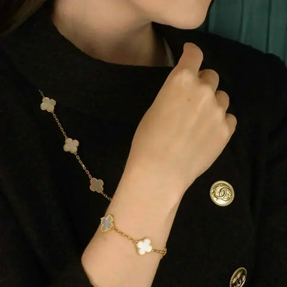 [Aura Jewels]New CLOVER WHITE PEARL MOP 5 MOTIF BRACELET COLLECTION