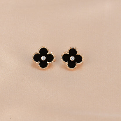 ¡®Aura Jewels¡¯CLOVER MEDIUM 1 MOTIFS ONYX DIAMOND EARRINGS