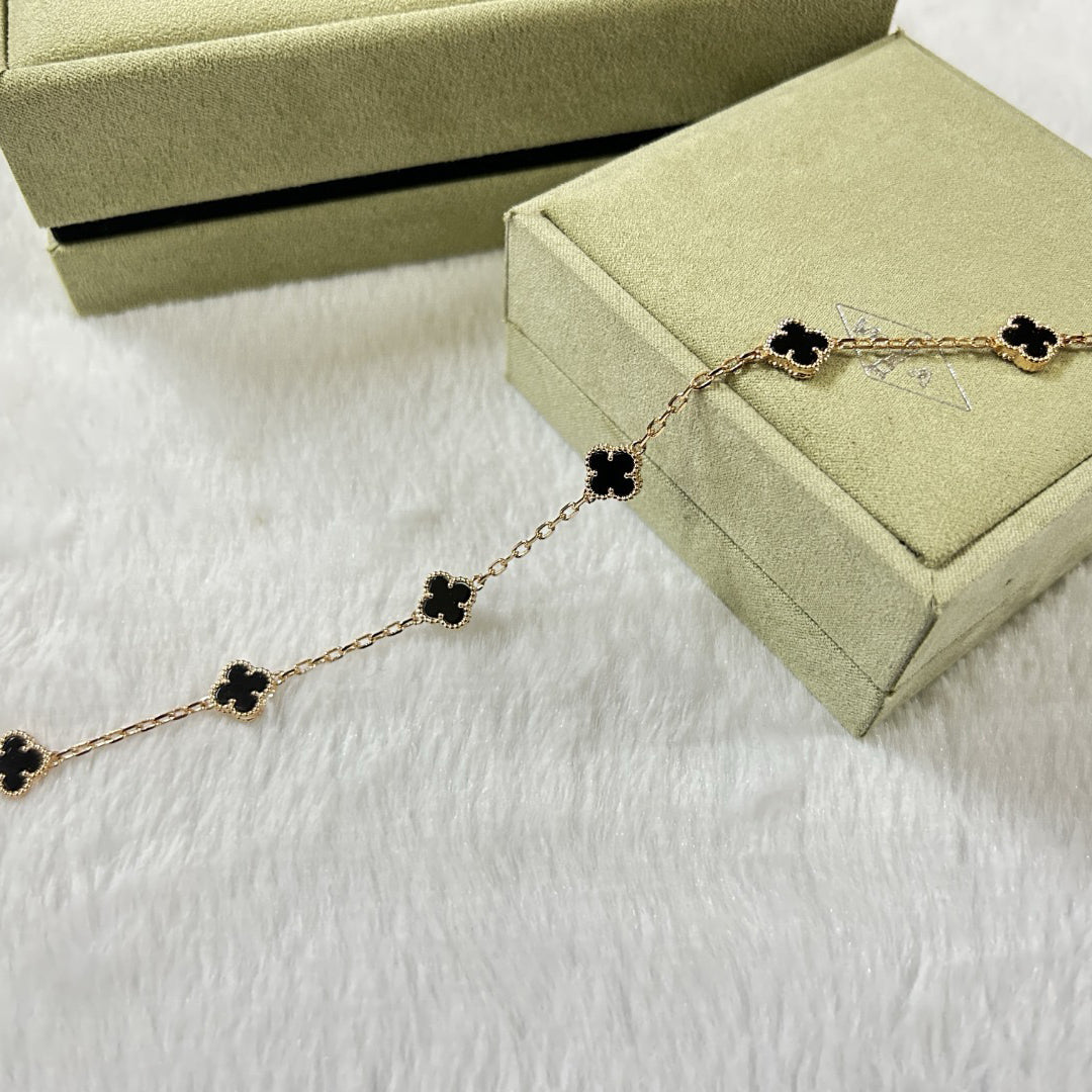 [¡®Aura Jewels¡¯]CLOVER 6 MOTIF  ONYXS BRACELET