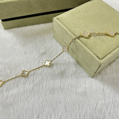 [¡®Aura Jewels¡¯]CLOVER 6 MOTIF WHITE MOP BRACELET