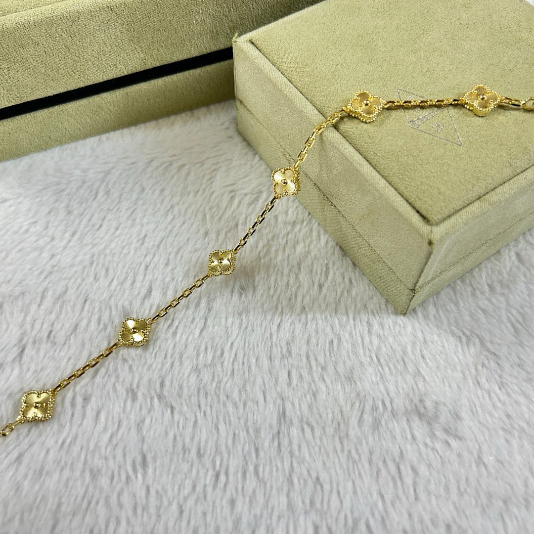 [Aura Jewels]New CLOVER 6 MOTIF DIAMOND BRACELET