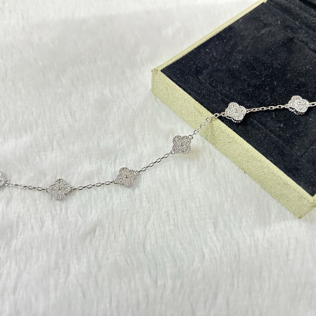 [Aura Jewels]New CLOVER 6 MOTIF DIAMOND BRACELET