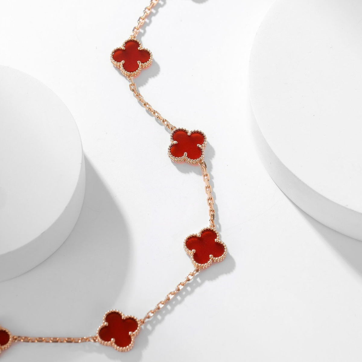 ¡®Aura Jewels¡¯CLOVER 10 MOTIFS CARNELIAN NECKLACE