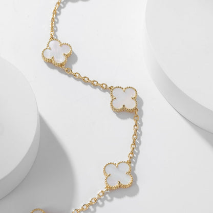 ¡®Aura Jewels¡¯CLOVER 10 MOTIFS WHITE MOTHER OF PEARL NECKLACE