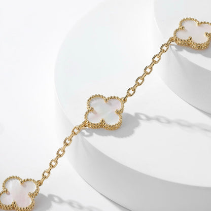 ¡®Aura Jewels¡¯CLOVER 10 MOTIFS WHITE MOTHER OF PEARL NECKLACE