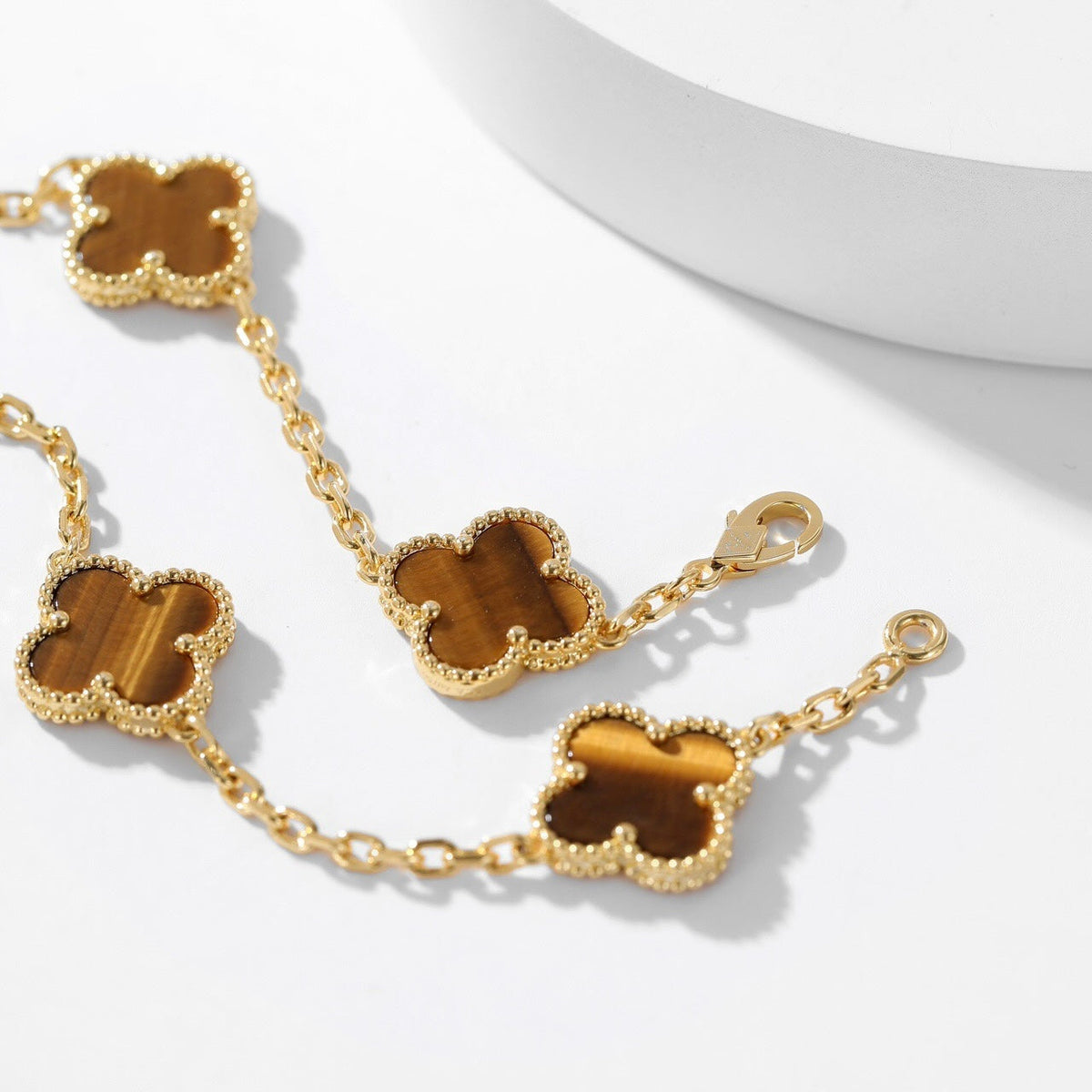 ¡®Aura Jewels¡¯CLOVER 10 MOTIFS TIGER EYE NECKLACE