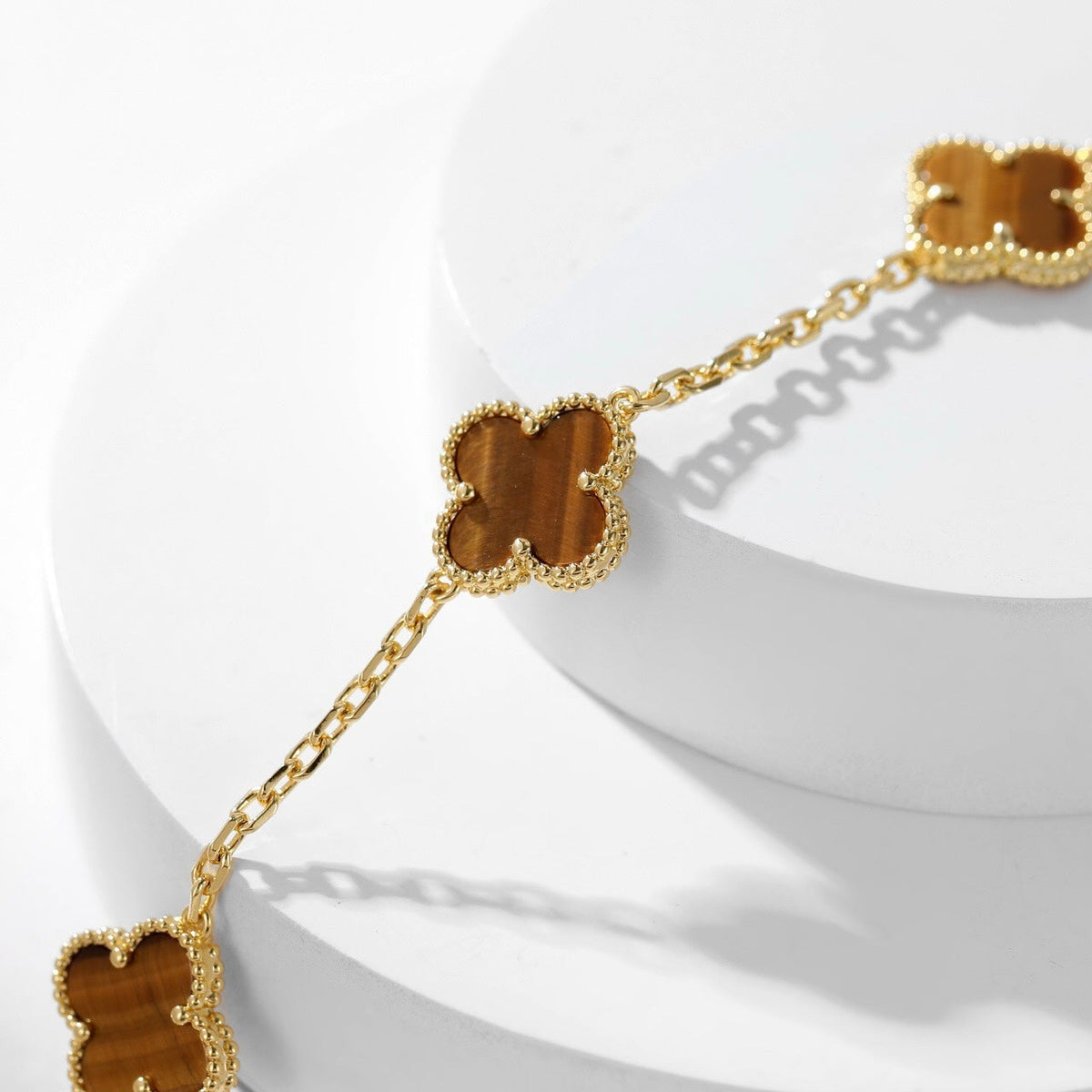 ¡®Aura Jewels¡¯CLOVER 10 MOTIFS TIGER EYE NECKLACE