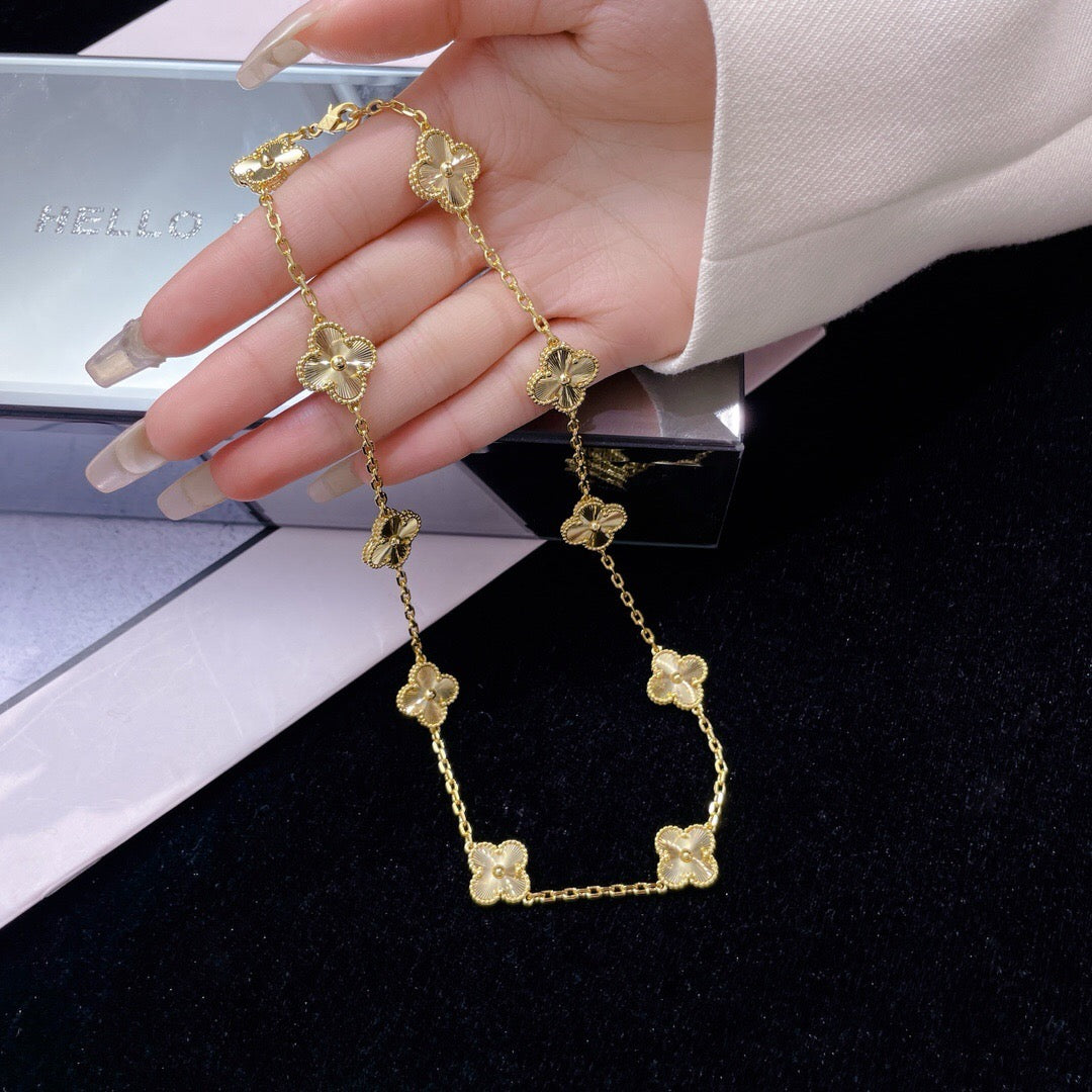 ¡®Aura Jewels¡¯CLOVER 10 MOTIFS LASER NECKLACE