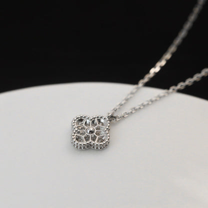¡®Aura Jewels¡¯CLOVER MINI 9.5MM PENDANT DIAMOND NECKLACE