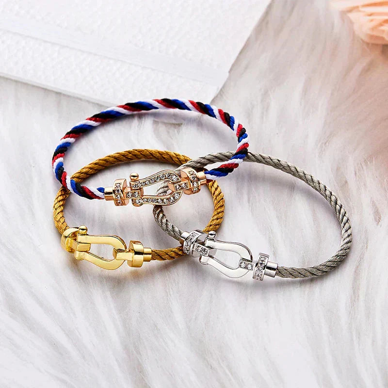 ¡®Aura Jewels¡¯FORCE LARGE HORSESHOE NO DIAMOND BRACELET GOLD