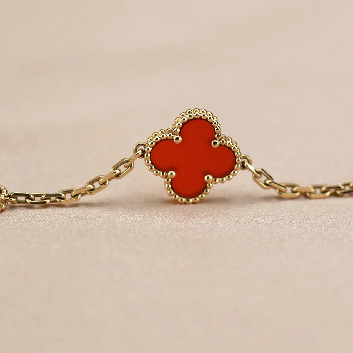 [Aura Jewels]New  CLOVER 5 MOTIF RED CORNELIAN BRACELET COLLECTION