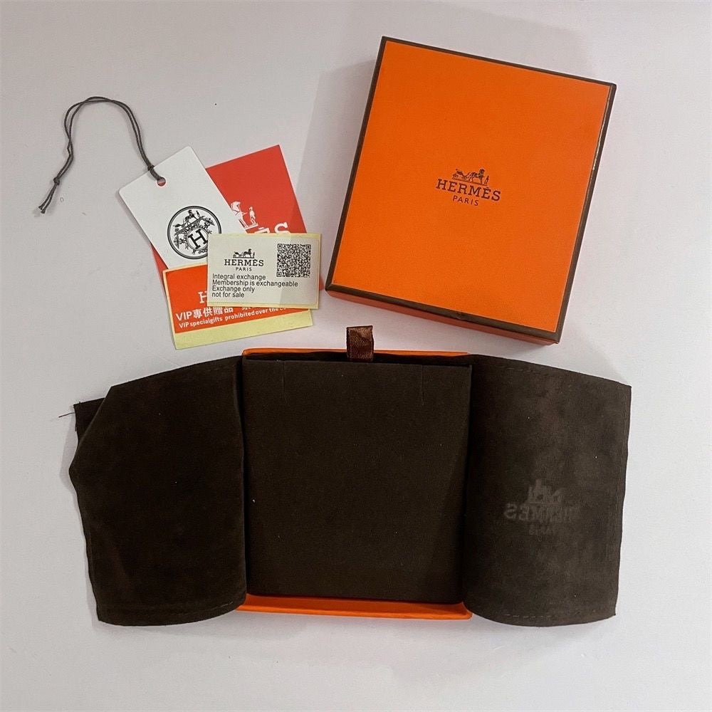 ¡®Aura Jewels¡¯HM BRACELET NECKLACE RING BOX GIFT BAG