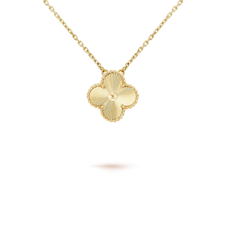 ¡®Aura Jewels¡¯CLOVER 15MM LASER NECKLACE