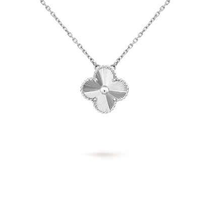 ¡®Aura Jewels¡¯CLOVER 15MM LASER NECKLACE SILVER