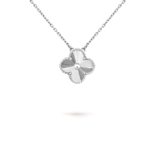 ¡®Aura Jewels¡¯CLOVER 15MM LASER NECKLACE SILVER