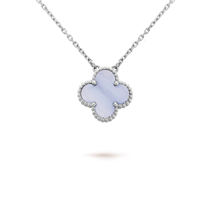 ¡®Aura Jewels¡¯CLOVER 15MM BLUE CHALCEDONY NECKLACE SILVER
