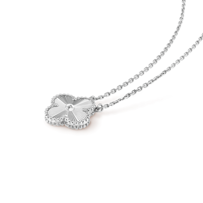 ¡®Aura Jewels¡¯CLOVER 15MM LASER NECKLACE SILVER